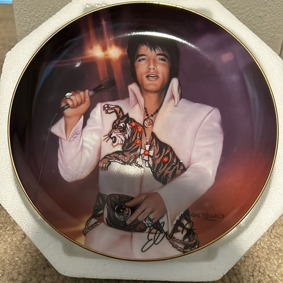 The Bradford Exchange Other - The Bradford Exchange 1995 remembering Elvis “The Superstar” limit edition plate